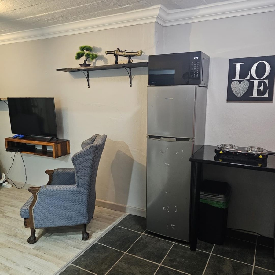 To Let 1 Bedroom Property for Rent in Mount Croix Eastern Cape